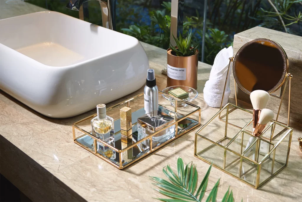 Bathroom tray: sjoch modellen en wat te setten