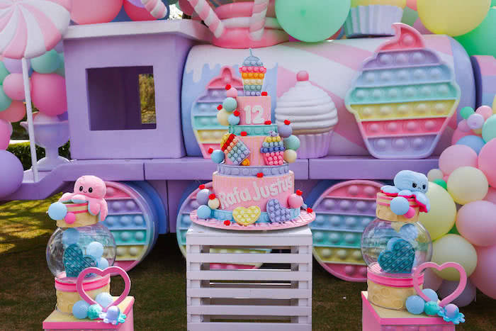Pop it (Fidget Toys) Party: 40 kreative dekorationsideer